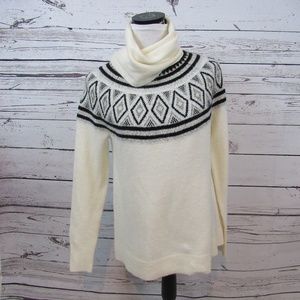 Old Navy cream cowl neck diamond pattern sweater